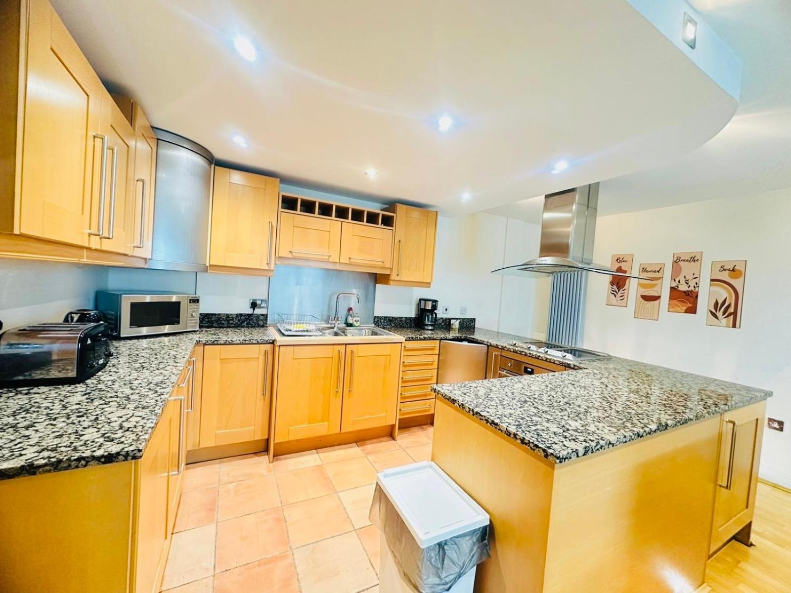 Modern 2Bed 2Bath Apartment Canary Wharf - Upto 5 Person Londres Extérieur photo
