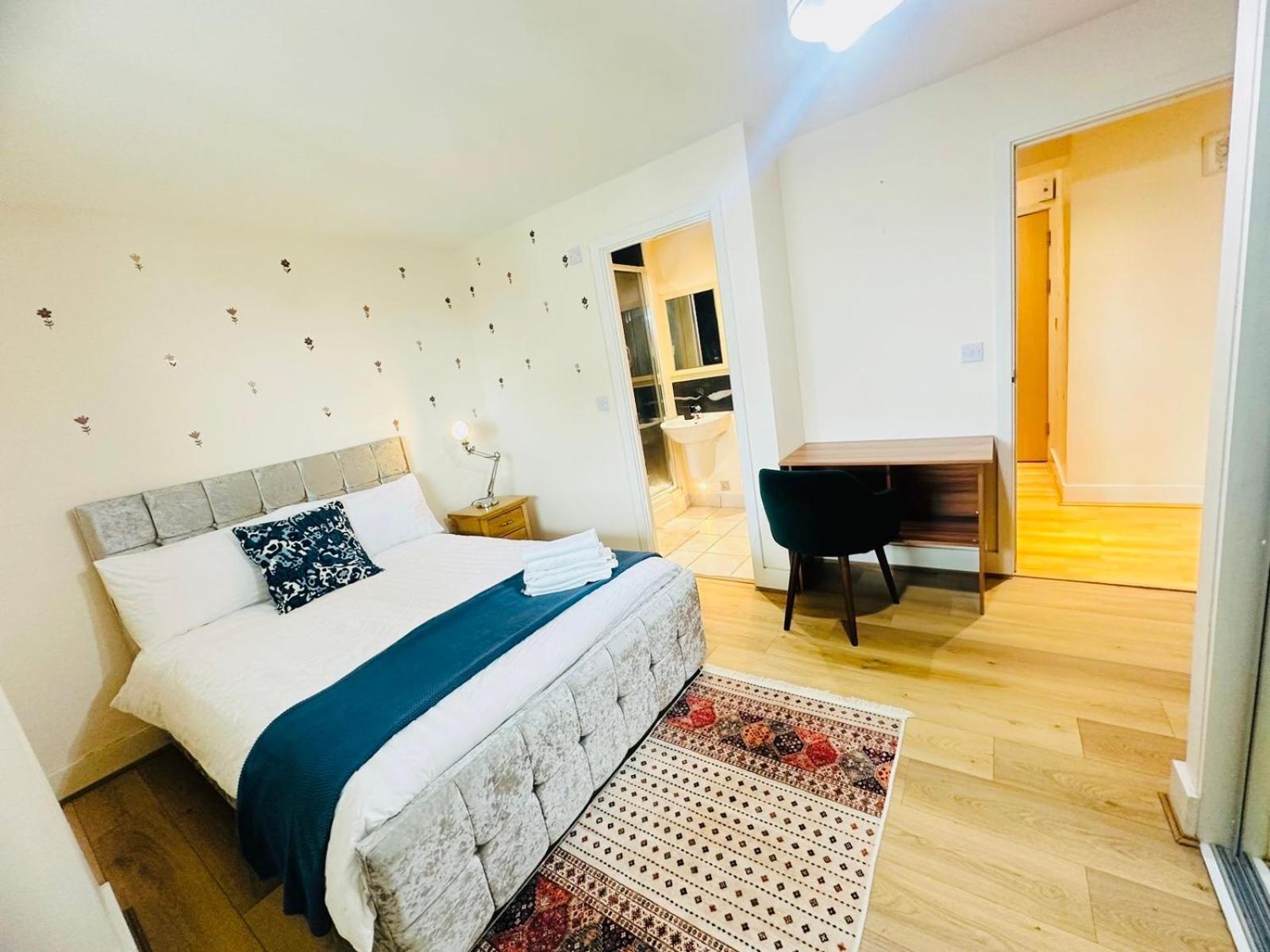 Modern 2Bed 2Bath Apartment Canary Wharf - Upto 5 Person Londres Extérieur photo