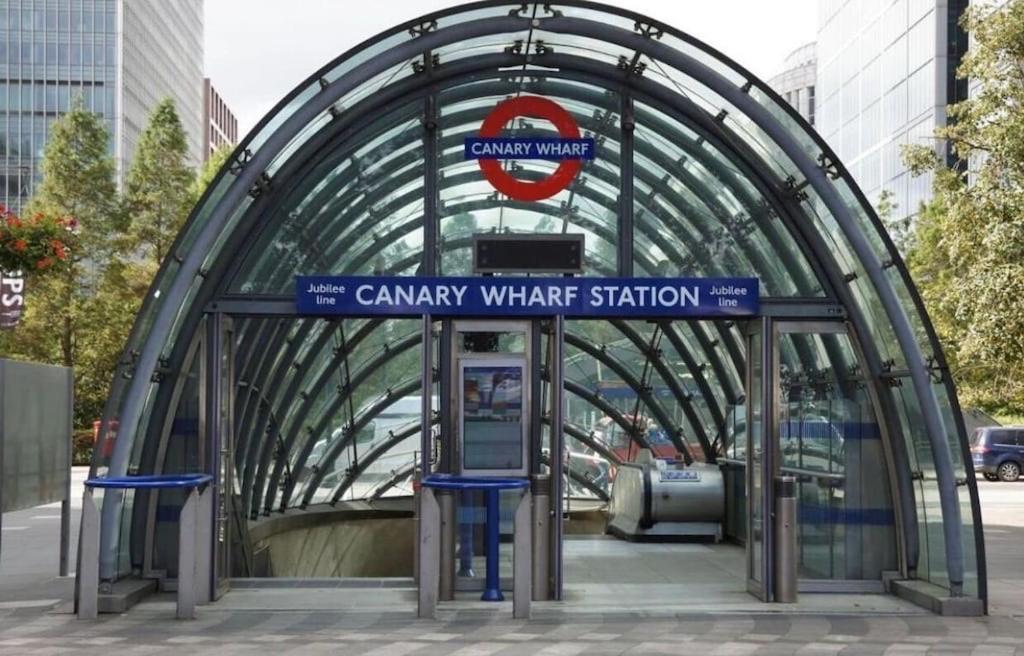 Modern 2Bed 2Bath Apartment Canary Wharf - Upto 5 Person Londres Extérieur photo