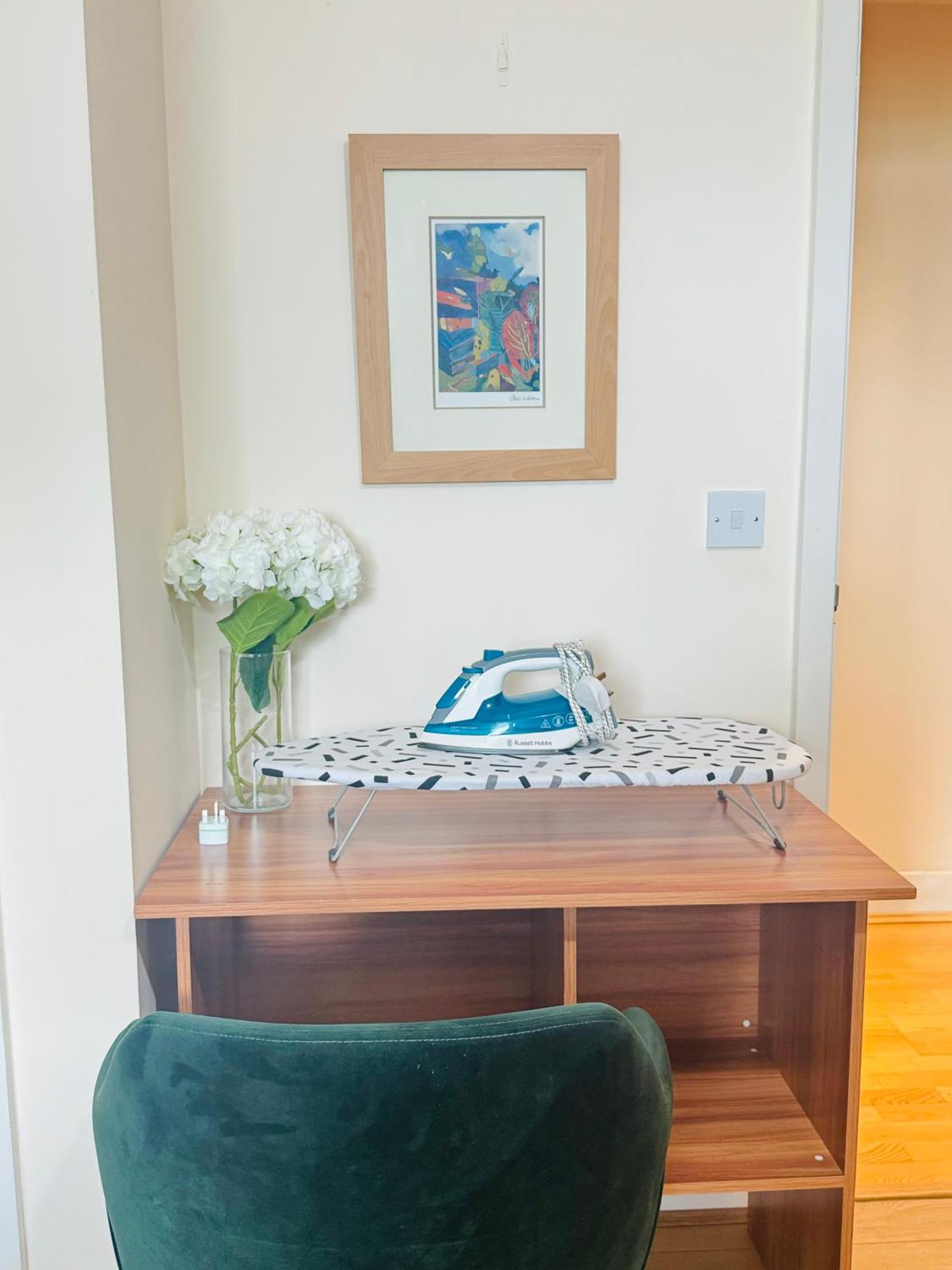 Modern 2Bed 2Bath Apartment Canary Wharf - Upto 5 Person Londres Extérieur photo